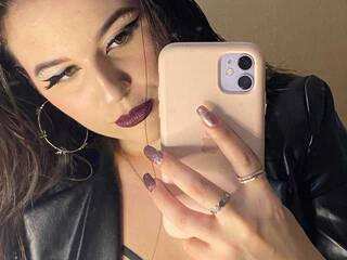 Erotični video klepet EmmaNeuman