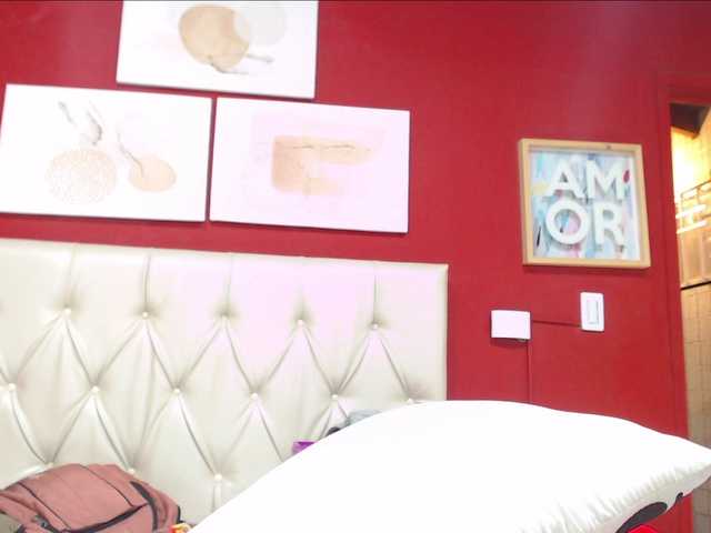 Oddajajo posnetke zaslona EmmanuelleBBW