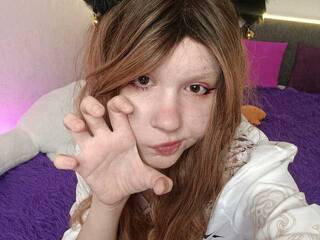 Erotični video klepet Emmy-Rise