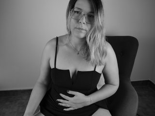 Erotični video klepet Emy-Lana