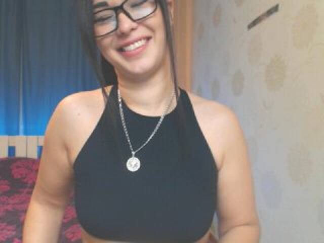 Oddajajo posnetke zaslona Erotishnaya