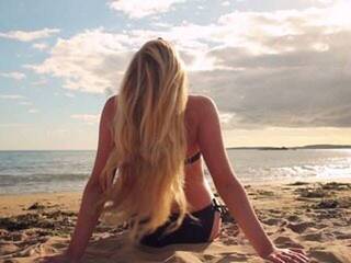 Erotični video klepet Evacharming