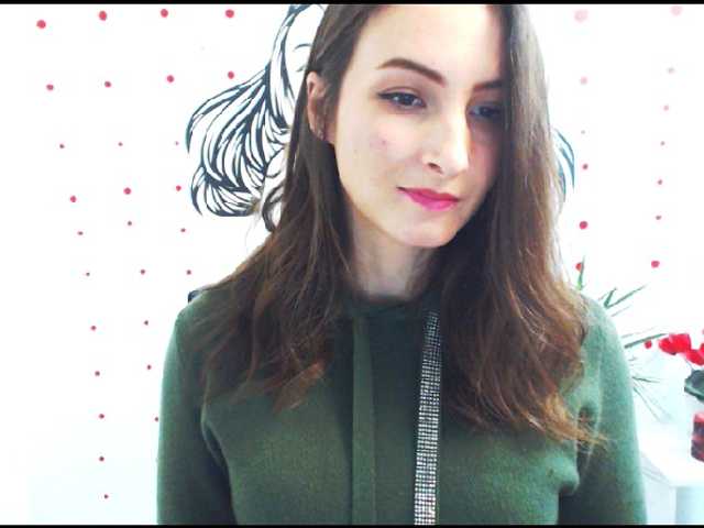 Oddajajo posnetke zaslona EvaLoveb