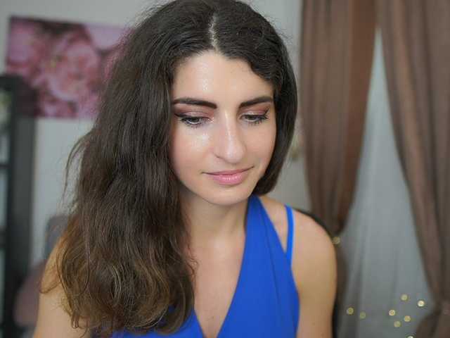 Oddajajo posnetke zaslona EVALOVIA