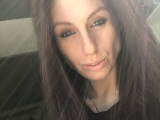 Erotični video klepet AvoDeviL