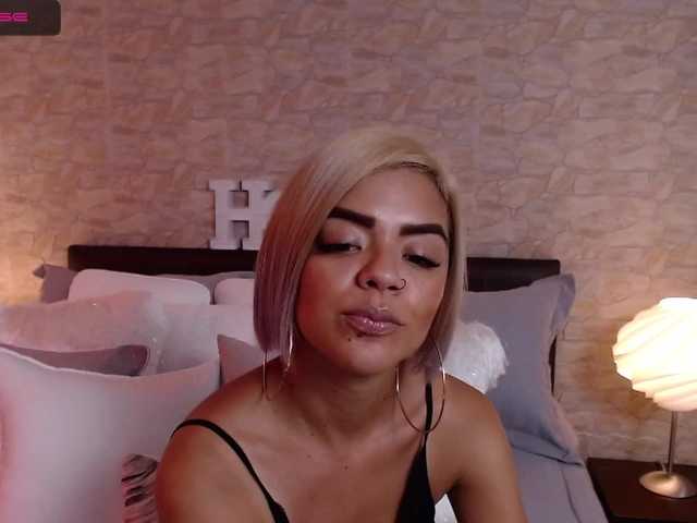 Oddajajo posnetke zaslona EvelynOwens