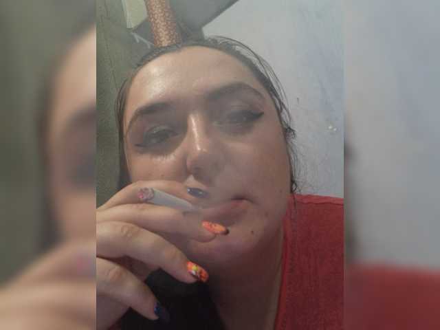 Oddajajo posnetke zaslona Evkapink