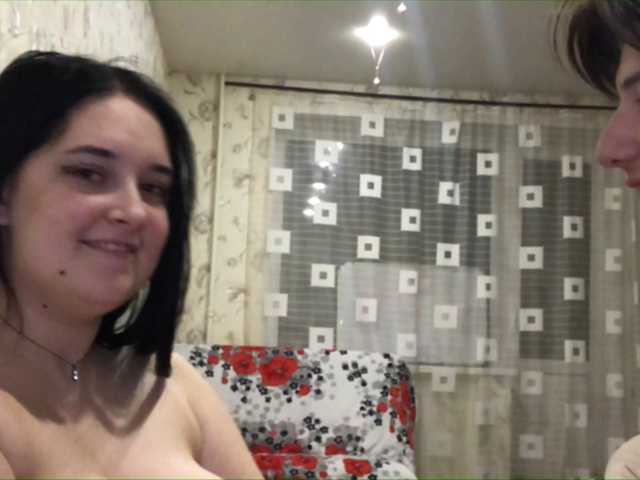 Oddajajo posnetke zaslona FamSmith