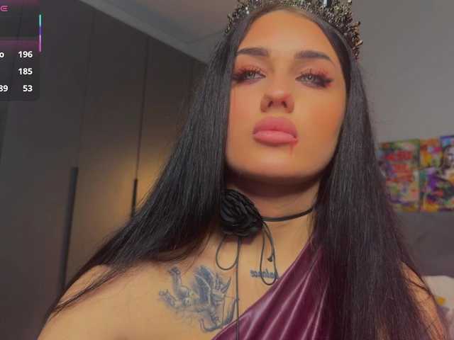 Oddajajo posnetke zaslona fatalefemme