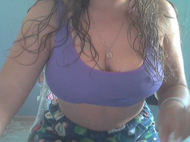 Oddajajo posnetke zaslona fibi8590