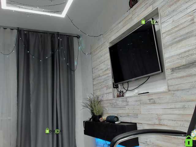 Oddajajo posnetke zaslona firstmaja