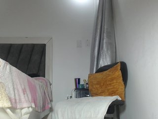 Erotični video klepet roxy-fisting