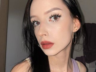 Erotični video klepet flora-babe