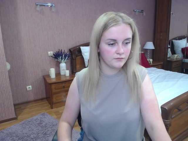 Fotografije FlutteringGaz Hello guys! Thats my first day and i m stil little shy! Lets get know each other better and have nice time together) I would like to feel comfy with you) Pvt and Grp On!!!