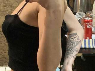 Erotični video klepet FollowMe069