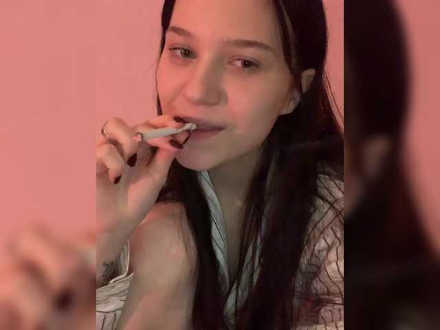 Oddajajo posnetke zaslona FoundaryElisa