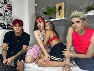 Erotični video klepet Fourlov3-