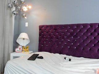 Erotični video klepet Foxykandy