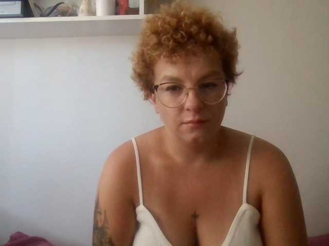 Oddajajo posnetke zaslona FrancesLovely