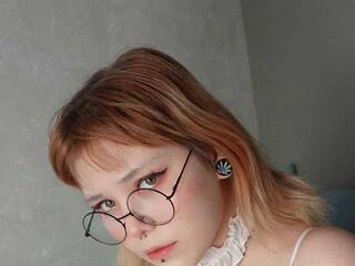 Erotični video klepet Furiyssh