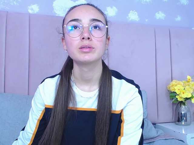 Oddajajo posnetke zaslona Gary-moon-