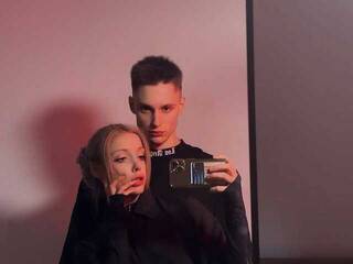 Erotični video klepet GentleAngels