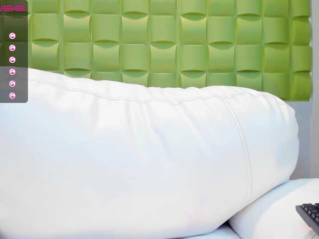 Oddajajo posnetke zaslona GiaBrooks