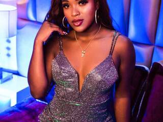 Erotični video klepet GinnaDiior