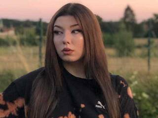 Erotični video klepet GinnyHeart