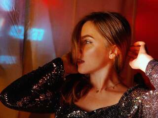 Erotični video klepet girl-in-white