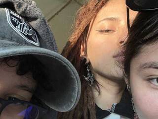 Erotični video klepet Girls-addicted-cum