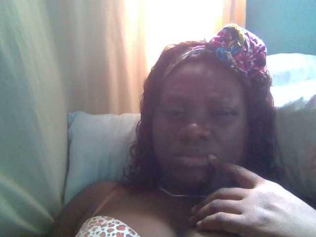 Oddajajo posnetke zaslona boobie_lexi