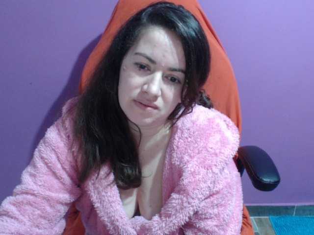 Oddajajo posnetke zaslona GldSquirt23