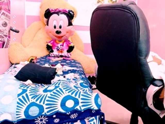 Oddajajo posnetke zaslona GlendaHolt