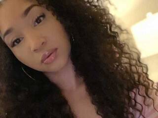 Erotični video klepet GoddessK