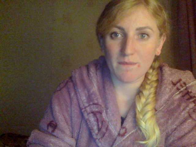 Oddajajo posnetke zaslona GoldenFish123