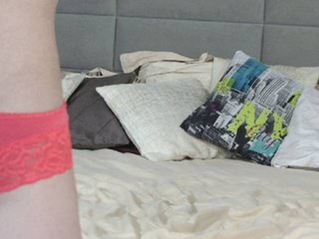 Oddajajo posnetke zaslona GotPerfectTit