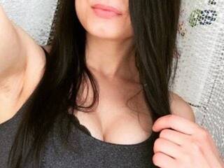 Erotični video klepet H-o-t-Kira