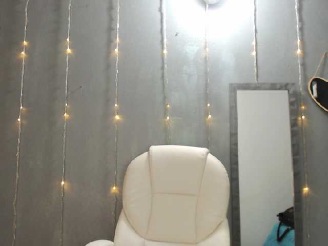 Oddajajo posnetke zaslona hanaelll