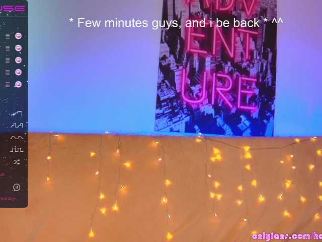 Oddajajo posnetke zaslona HarleyMoon