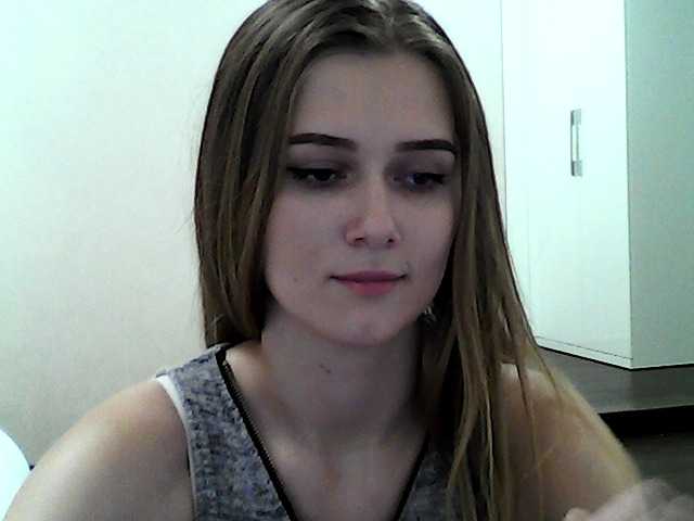 Oddajajo posnetke zaslona HeatherJade