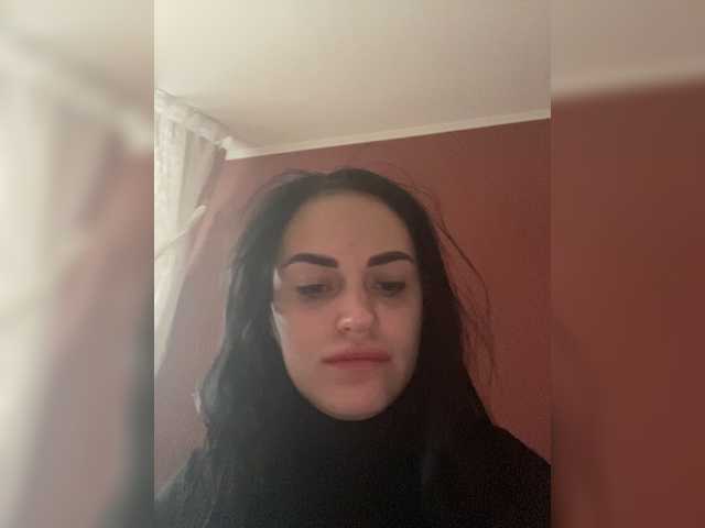 Oddajajo posnetke zaslona HelenCruce