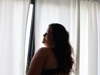 Erotični video klepet HelenMiller