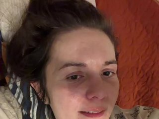 Erotični video klepet HelgaLeo