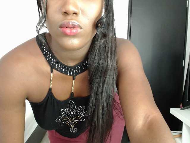 Oddajajo posnetke zaslona hellenjhonson