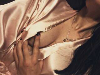 Erotični video klepet HelloyKitty