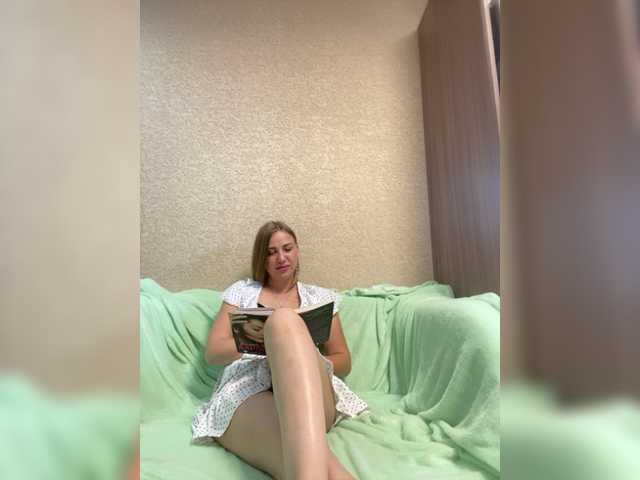 Oddajajo posnetke zaslona HloyaConect