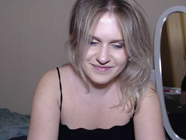 Oddajajo posnetke zaslona Holalolla