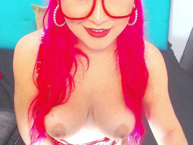 Oddajajo posnetke zaslona HoneyBunnyX