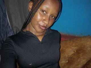 Erotični video klepet Hornycee2